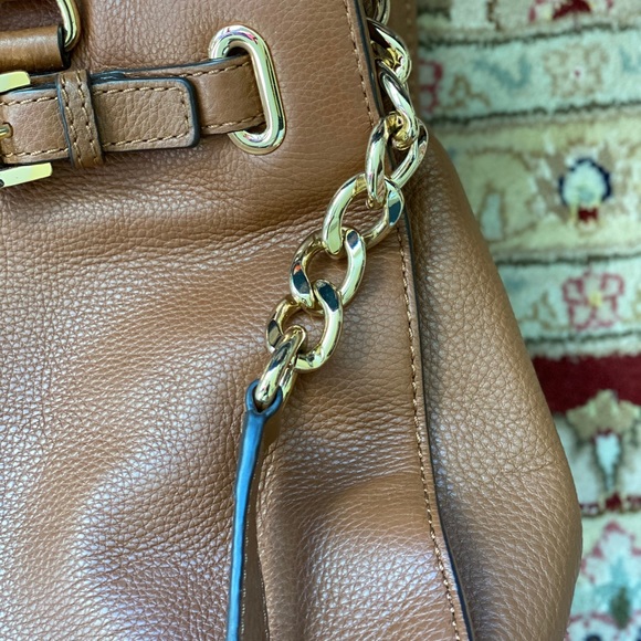 🍁SOLD🍁Michael Kors handbag - Picture 6 of 16